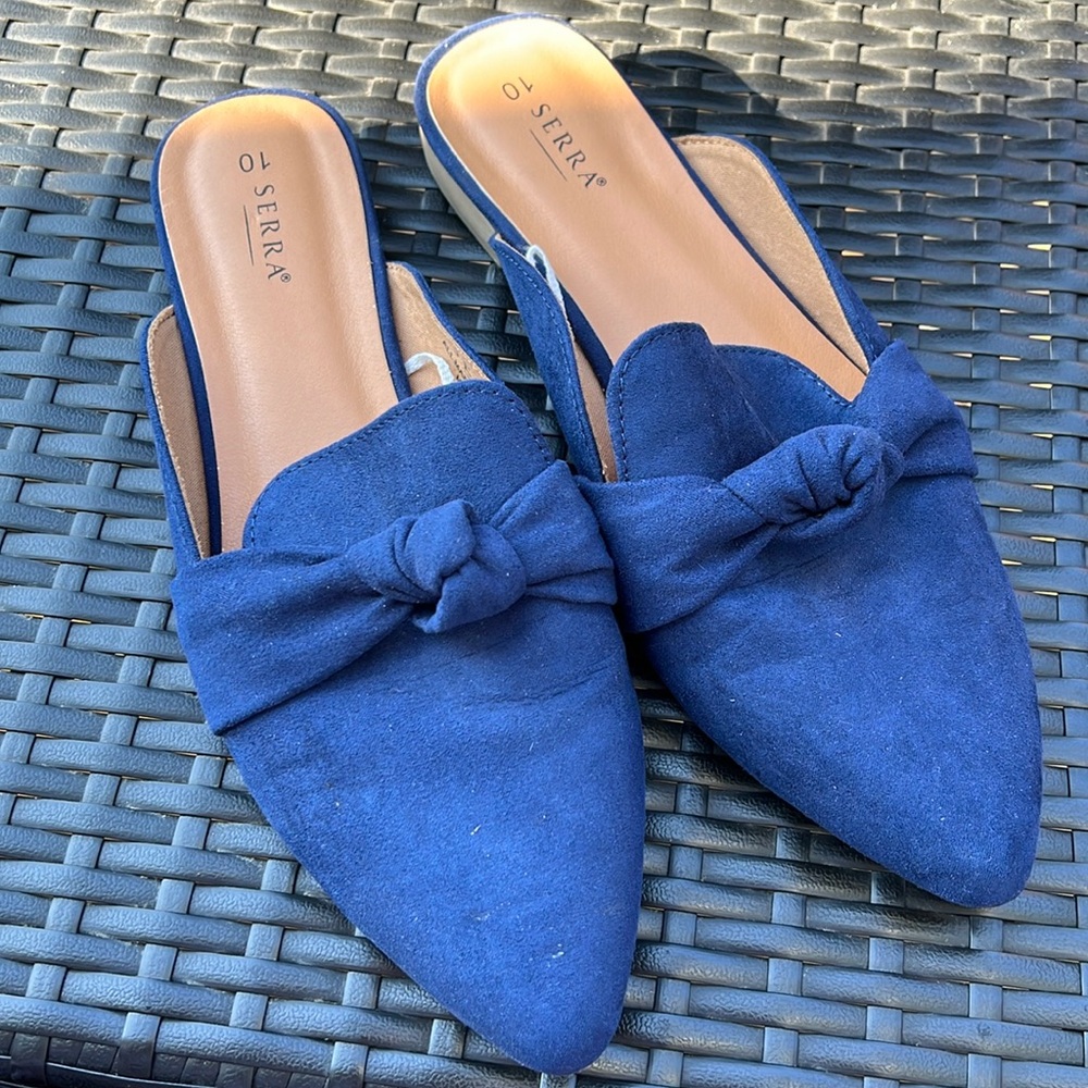 Blue shoes! 💙